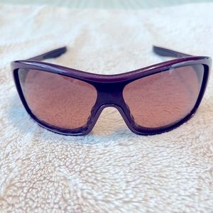 Women’s Oakley Wrap Around Sunglasses